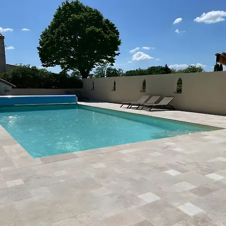 - L'oustalet * Le Garn